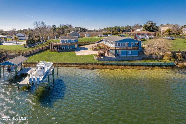 225 Great Neck Hill, Hubert, NC 28539