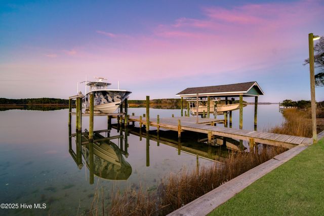 225 Great Neck Hill, Hubert, NC 28539