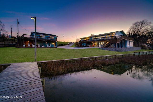 225 Great Neck Hill, Hubert, NC 28539