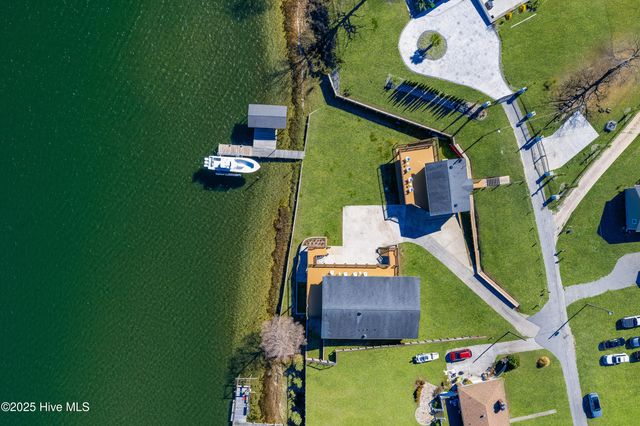 225 Great Neck Hill, Hubert, NC 28539