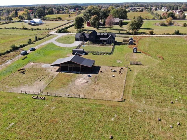 128 Emma Ln, Hohenwald, TN 38462