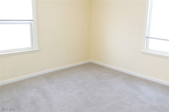 2911 Oakwood Drive, Cuyahoga Falls, OH 44221