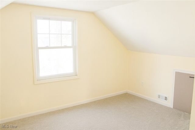 2911 Oakwood Drive, Cuyahoga Falls, OH 44221