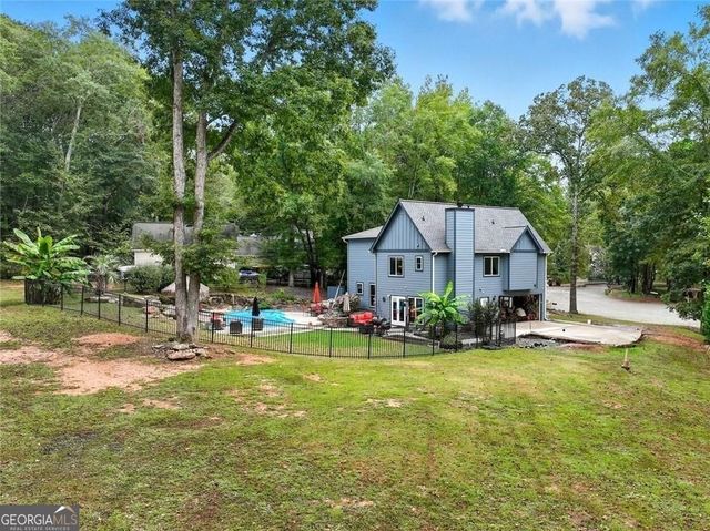 95 Tyler Woods Drive, Sharpsburg, GA 30277