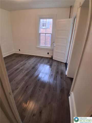 323 North 8th Street, Allentown City, PA 18102