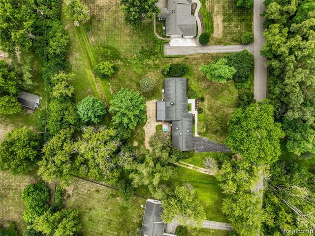 32750 Romsey Road, Franklin, MI 48025