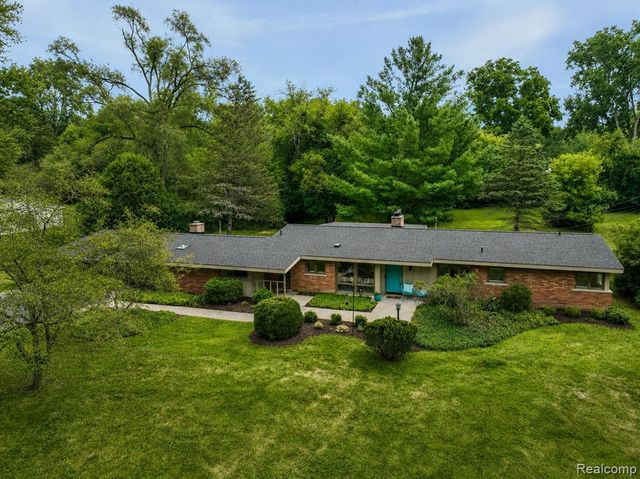 32750 Romsey Road, Franklin, MI 48025