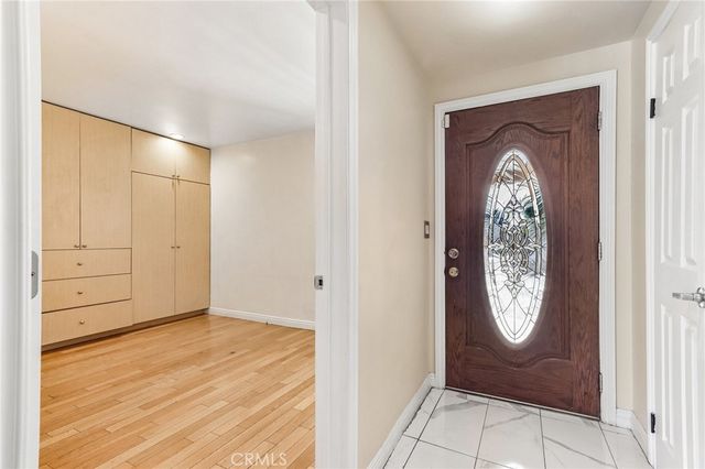 7060 Morse Avenue, North Hollywood, CA 91605