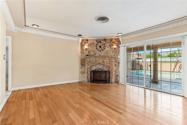 7060 Morse Avenue, North Hollywood, CA 91605
