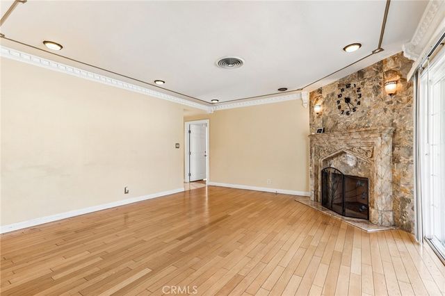 7060 Morse Avenue, North Hollywood, CA 91605