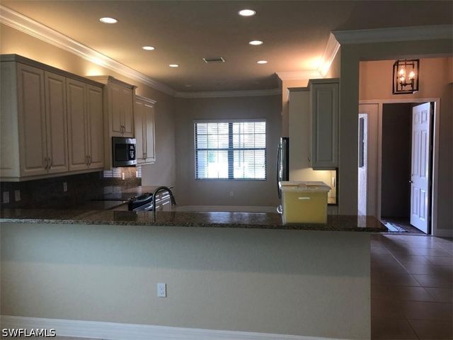 13644 Mandarin CIR, Naples, FL 34109