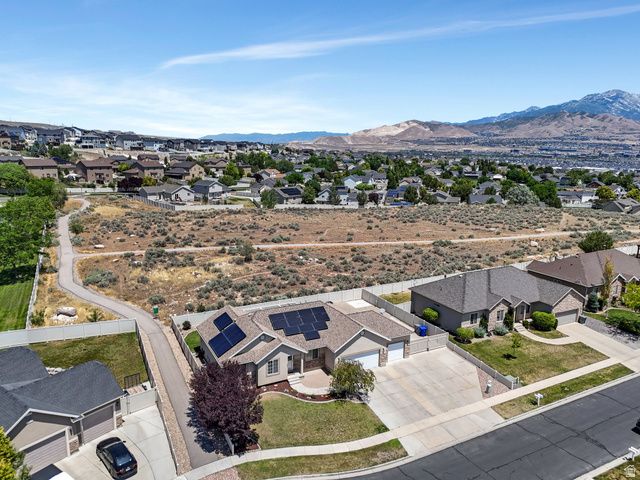 386 W WINTER WHEAT WAY, Saratoga Springs, UT 84045