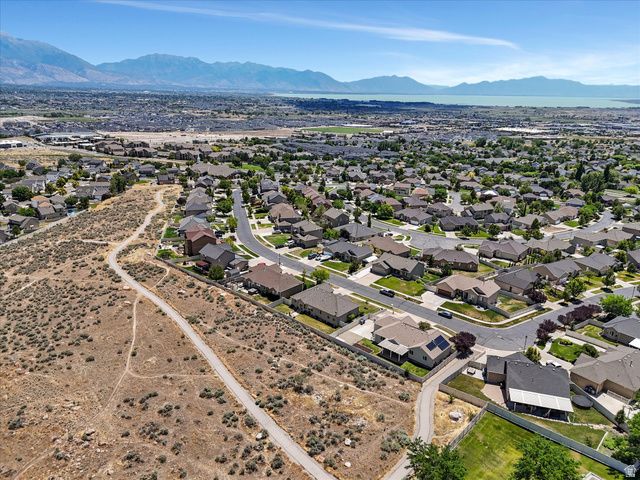 386 W WINTER WHEAT WAY, Saratoga Springs, UT 84045