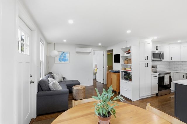 28 Cleveland Street 0, Medford, MA 02155