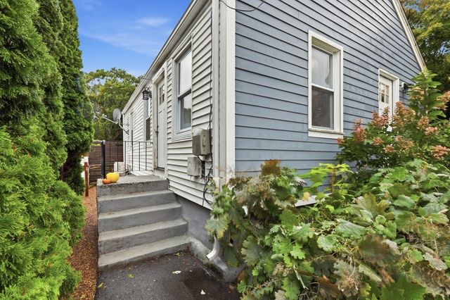 28 Cleveland Street 0, Medford, MA 02155