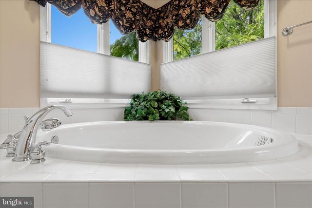 144 WIDENER DR, Winchester, VA 22603