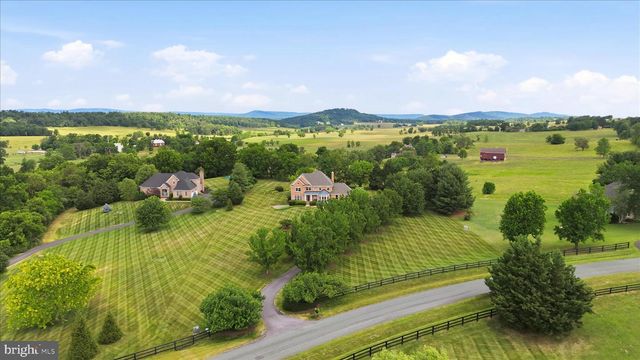 144 WIDENER DR, Winchester, VA 22603