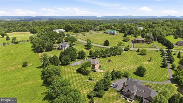 144 WIDENER DR, Winchester, VA 22603