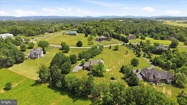 144 WIDENER DR, Winchester, VA 22603