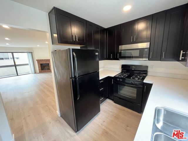 1532 Granville Avenue, Los Angeles, CA 90025