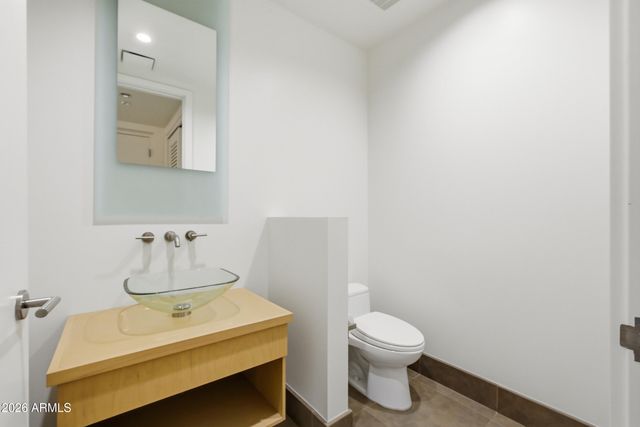 15215 N KIERLAND Boulevard 103, Scottsdale, AZ 85254