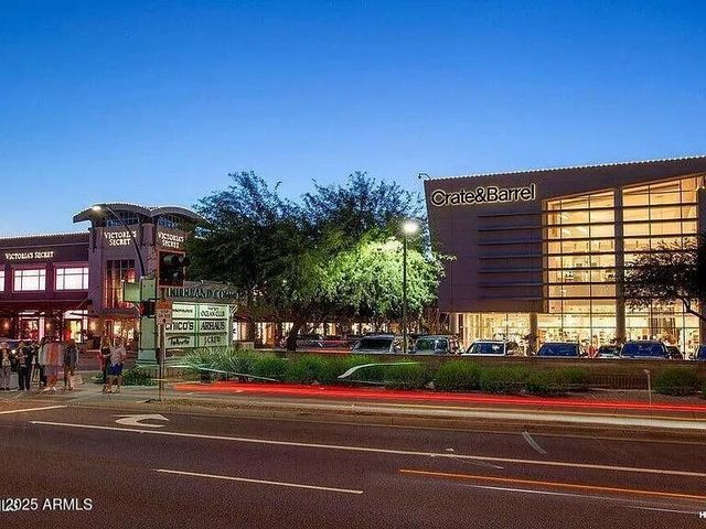 15215 N KIERLAND Boulevard 103, Scottsdale, AZ 85254