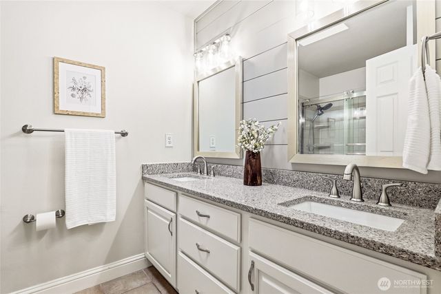 6211 247th Avenue NE, Redmond, WA 98053