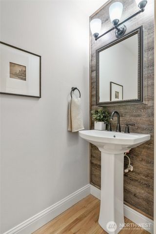 6211 247th Avenue NE, Redmond, WA 98053