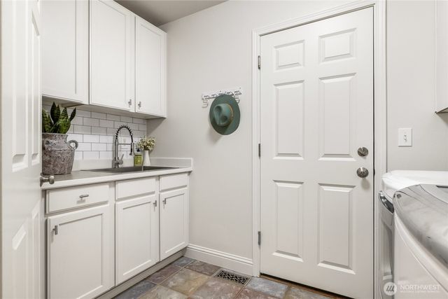 6211 247th Avenue NE, Redmond, WA 98053