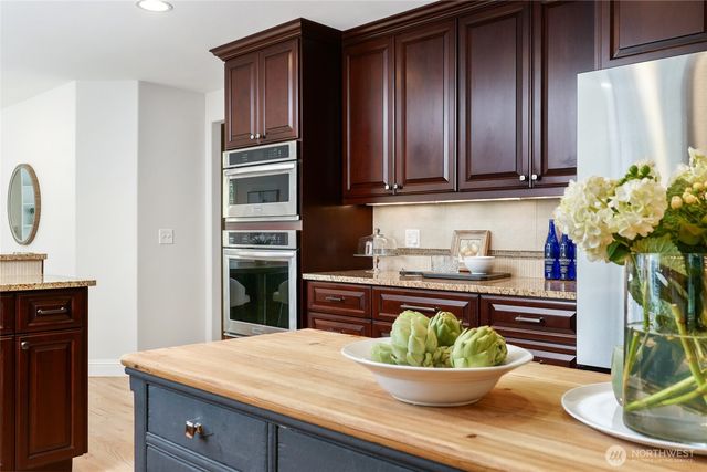 6211 247th Avenue NE, Redmond, WA 98053