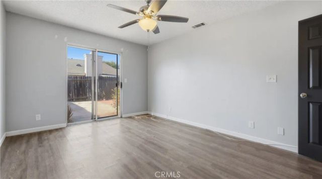 371 Red Cedar, Perris, CA 92570