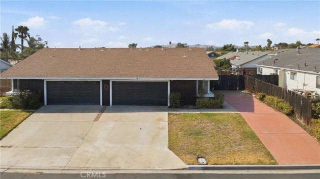 371 Red Cedar, Perris, CA 92570