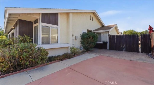 371 Red Cedar, Perris, CA 92570
