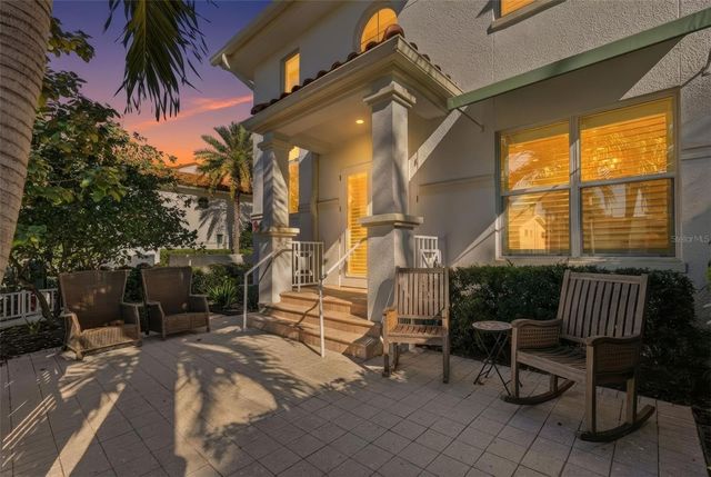 1325 SNELL ISLE BOULEVARD NE 105, St Petersburg, FL 33704