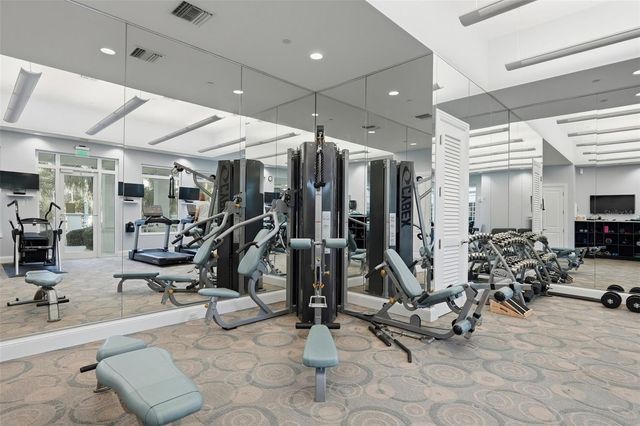 1325 SNELL ISLE BOULEVARD NE 105, St Petersburg, FL 33704