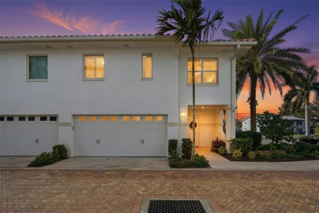 1325 SNELL ISLE BOULEVARD NE 105, St Petersburg, FL 33704