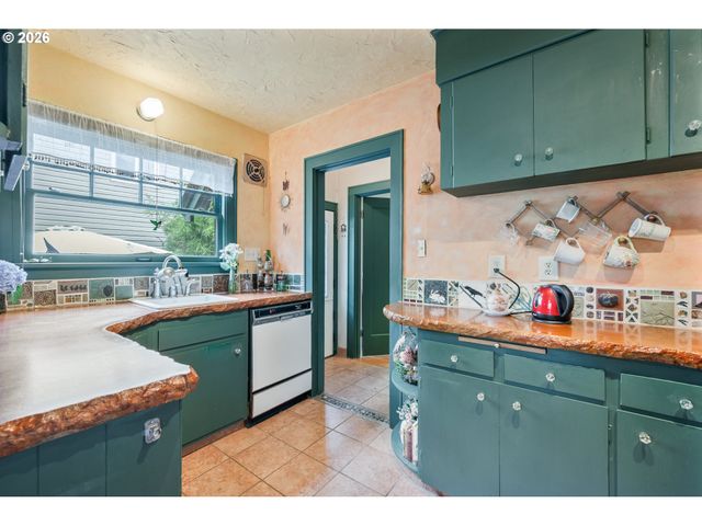 2733 FIR St, Longview, WA 98632