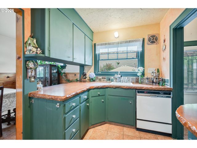 2733 FIR St, Longview, WA 98632