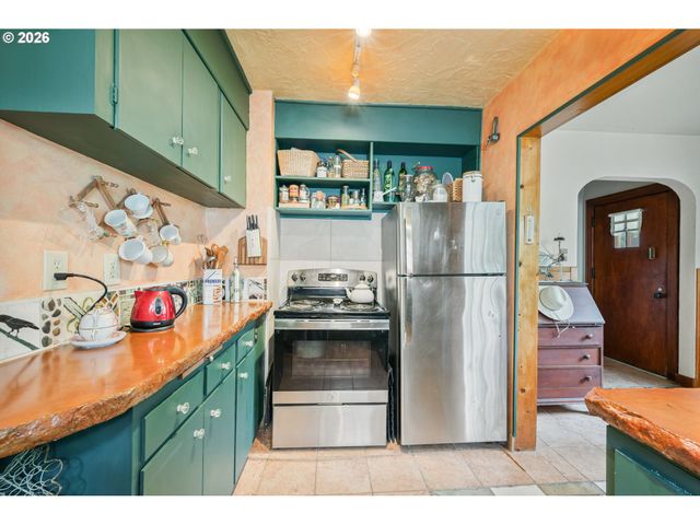 2733 FIR St, Longview, WA 98632