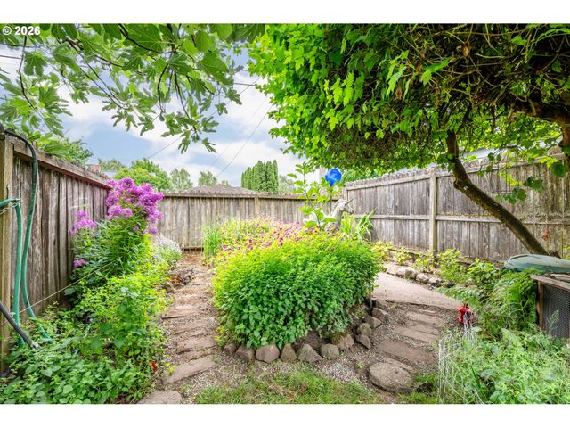 2733 FIR St, Longview, WA 98632