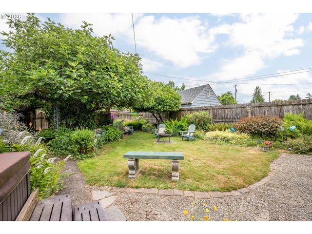 2733 FIR St, Longview, WA 98632