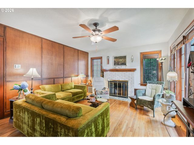 2733 FIR St, Longview, WA 98632