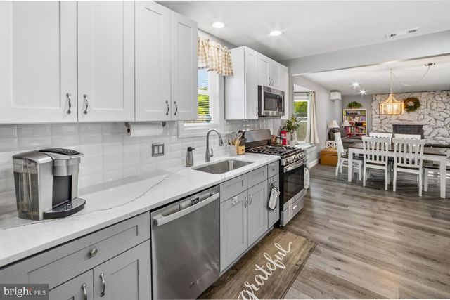 633 MUHLENBERG AVE, Wenonah, NJ 08090
