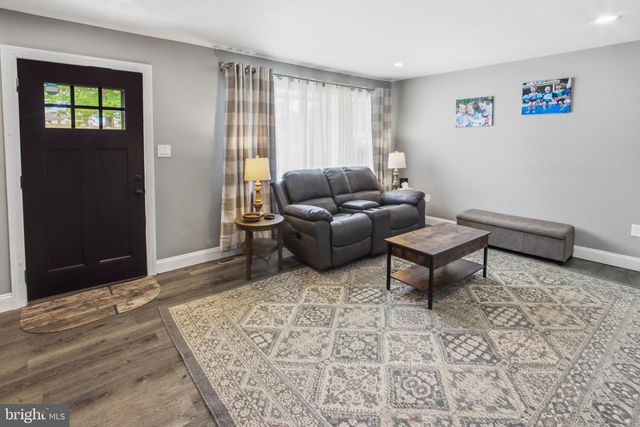 633 MUHLENBERG AVE, Wenonah, NJ 08090