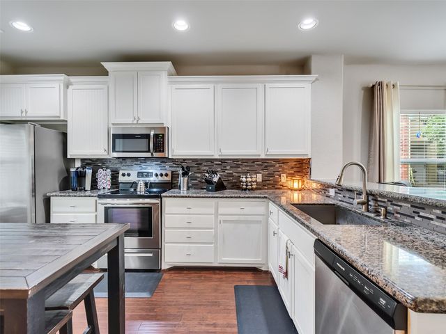 278 Capetown, Montgomery, TX 77356