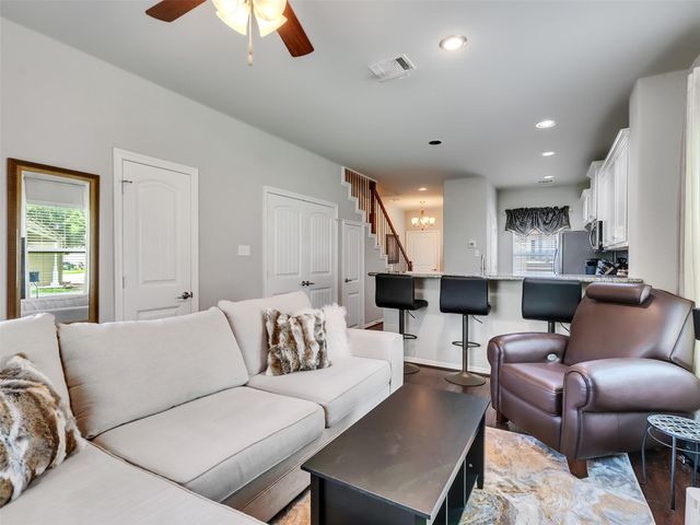 278 Capetown, Montgomery, TX 77356