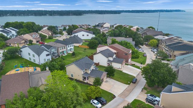 278 Capetown, Montgomery, TX 77356
