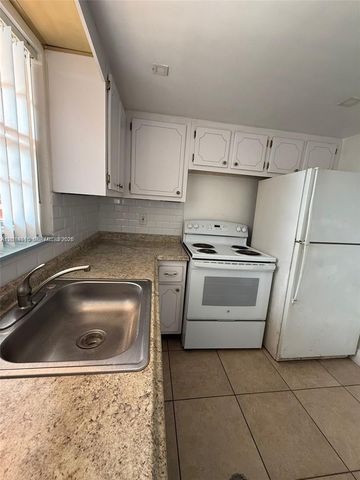 18707 NE 2nd Ave 918, Miami, FL 33179