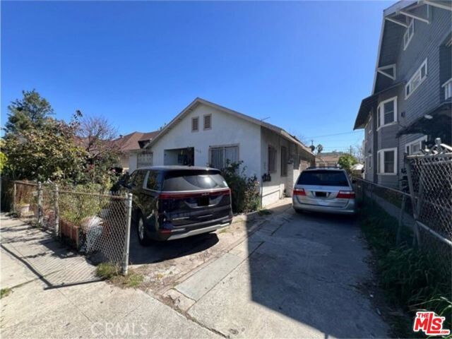 1826 S Bonnie Brae Street, Los Angeles, CA 90006