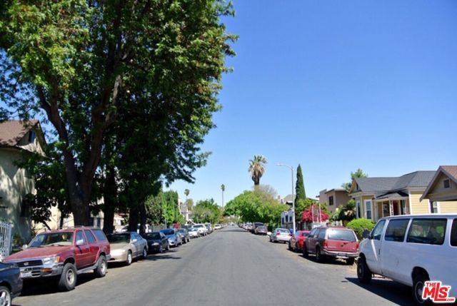 1826 S Bonnie Brae Street, Los Angeles, CA 90006